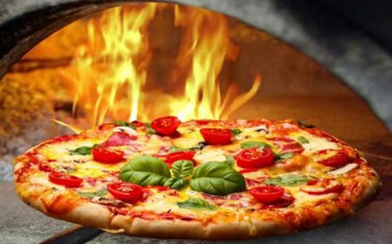 Pizza Forno đã làm gì để níu chân thực khách khi tới đây ?