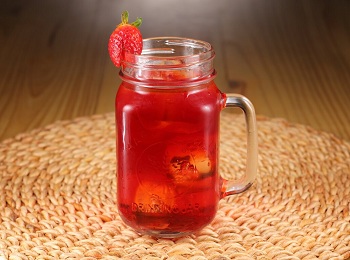 Strawberry tea